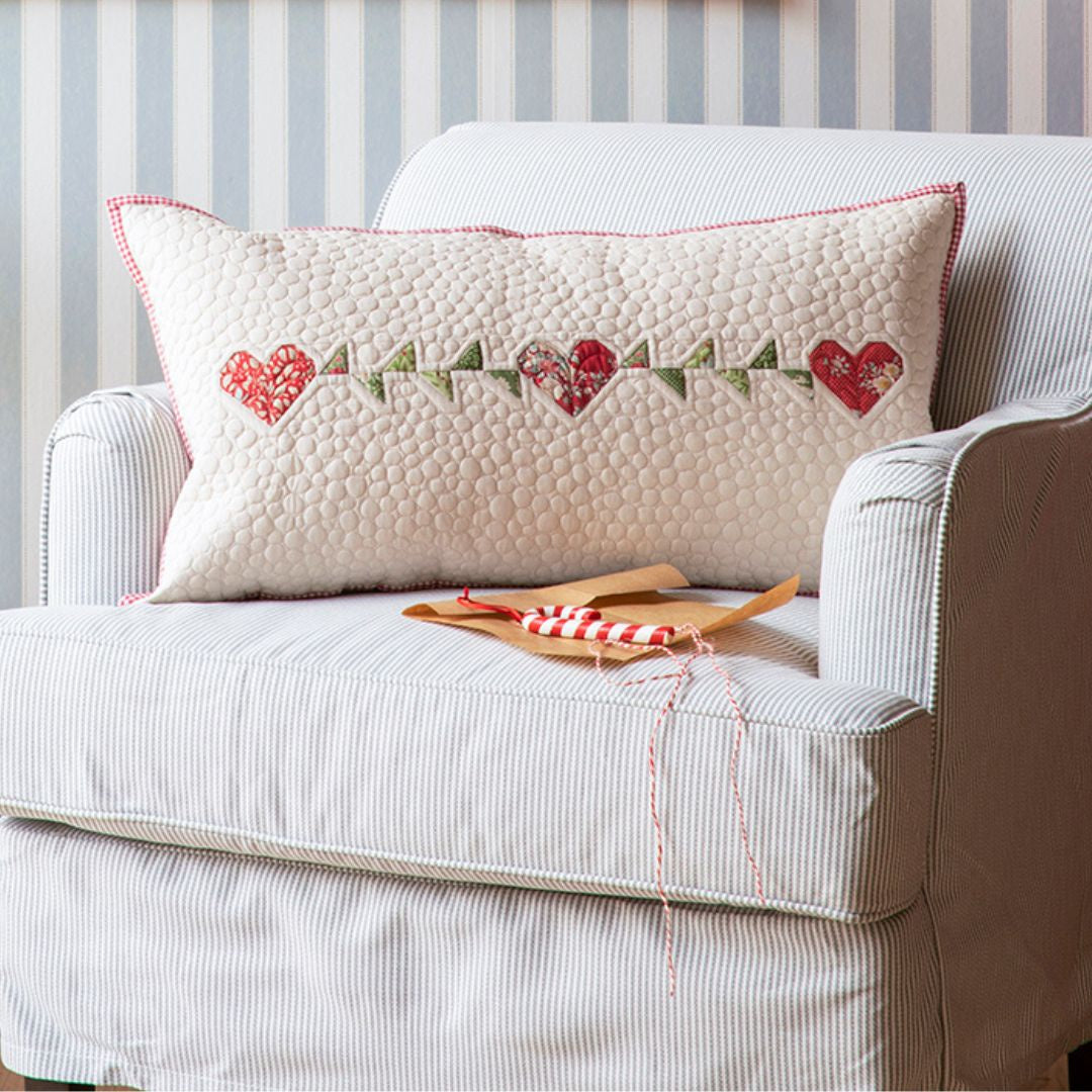 Heart Garland Pillow Kit - Putty White